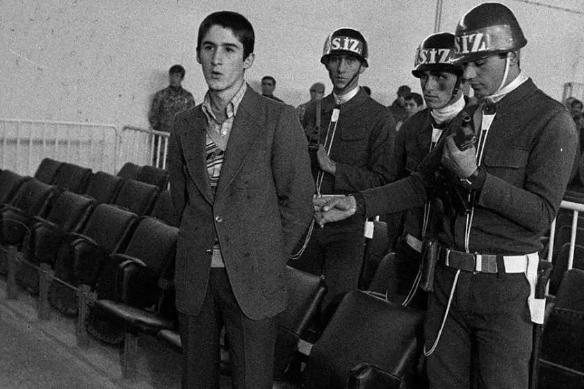 Türkiye Cumhuriyeti'nin kara lekesi! 12 Eylül darbesinin üzerinden 44 yıl geçti... 3