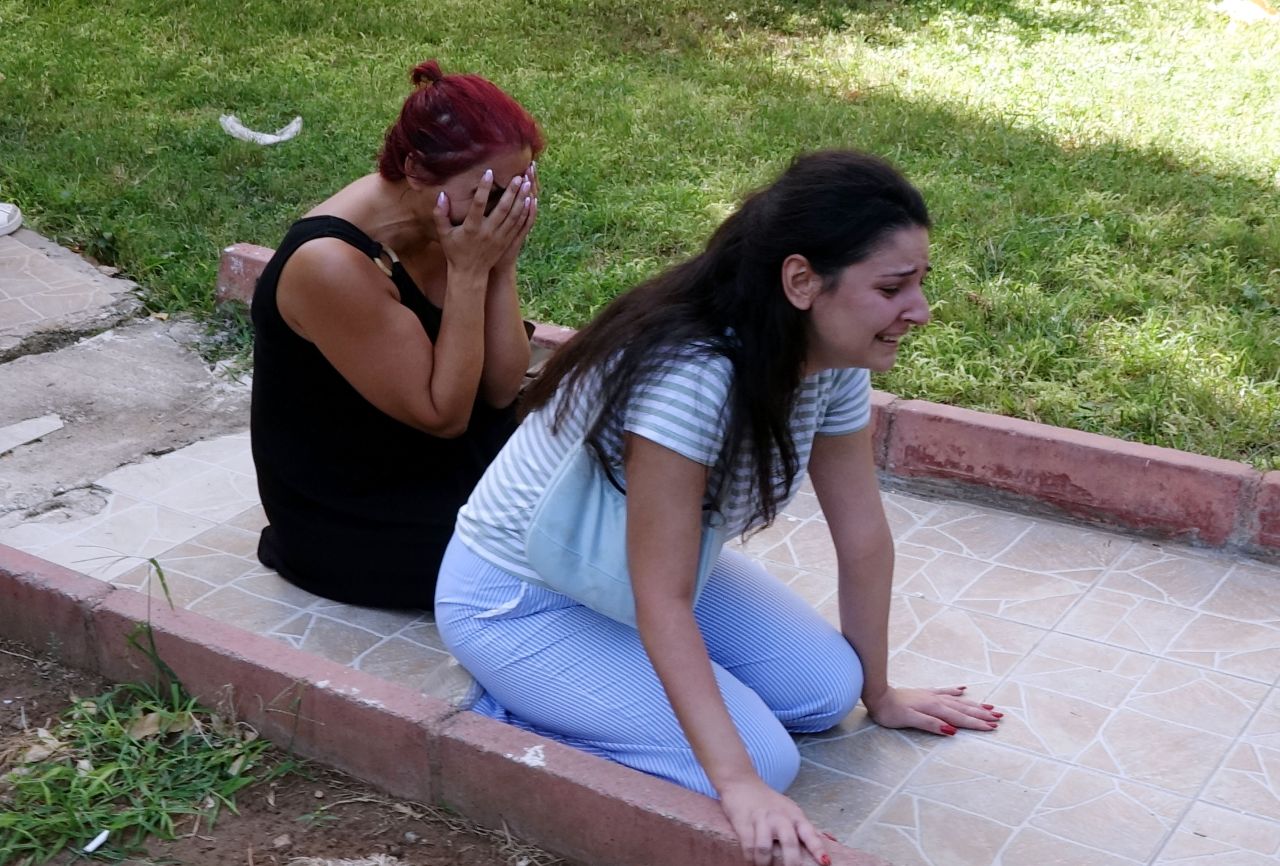 Babası annesine kurşun yağdırdı, 17 yaşındaki kızları kabus sanıp uyumaya devam etti 2
