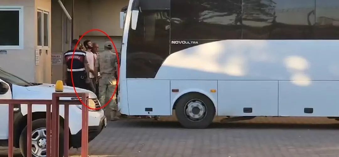 Narin Güran cinayetinde tutuklu sayısı 10'a yükseldi! Aralarında annesi ve ağabeyi de var... Elleri kelepçeli görüntülendiler 8