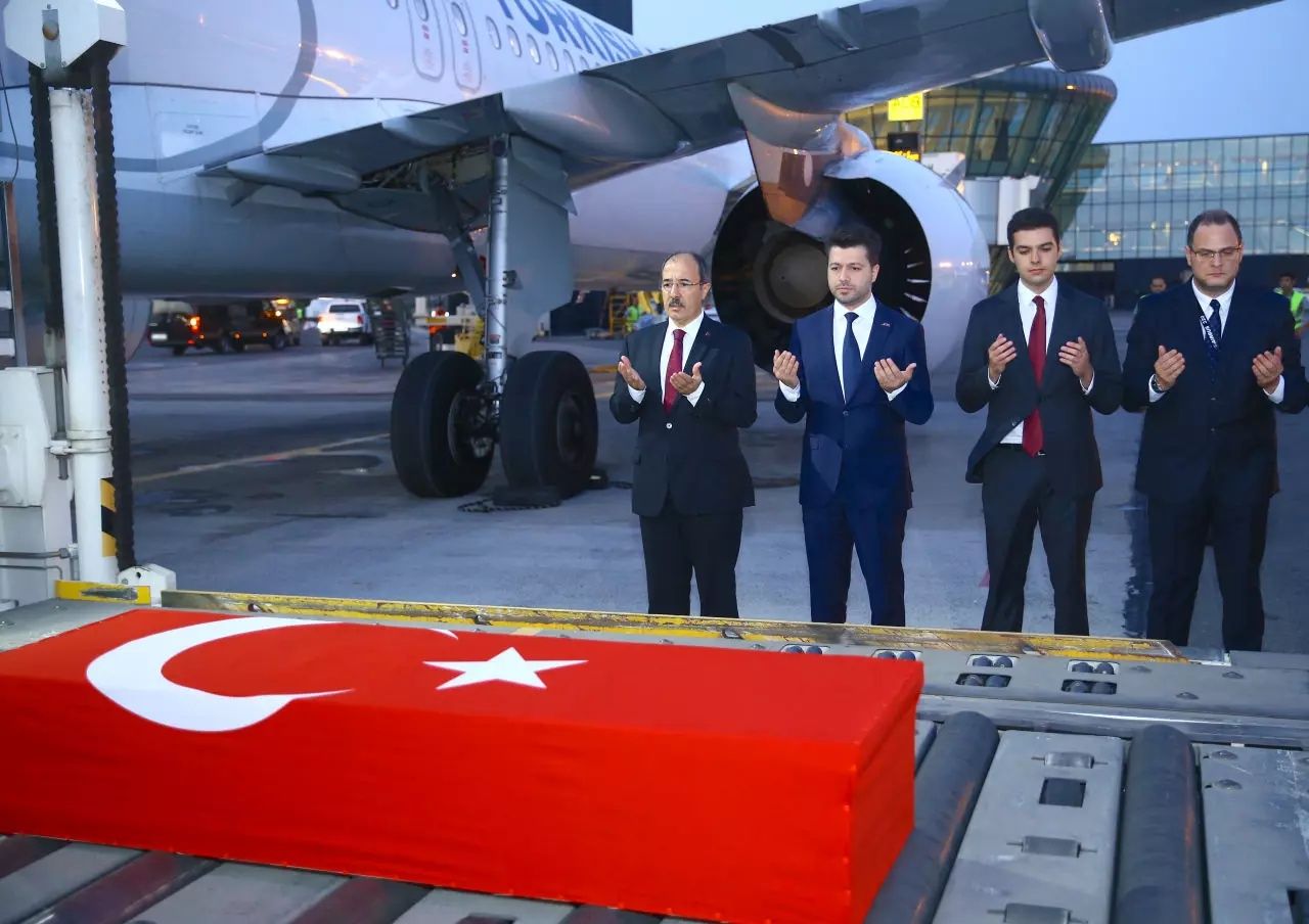 İsrail'in şehit ettiği Ayşenur Ezgi'nin otopsi raporu ortaya çıktı! Beyinde parçalanma, kanama ve ödem... 6
