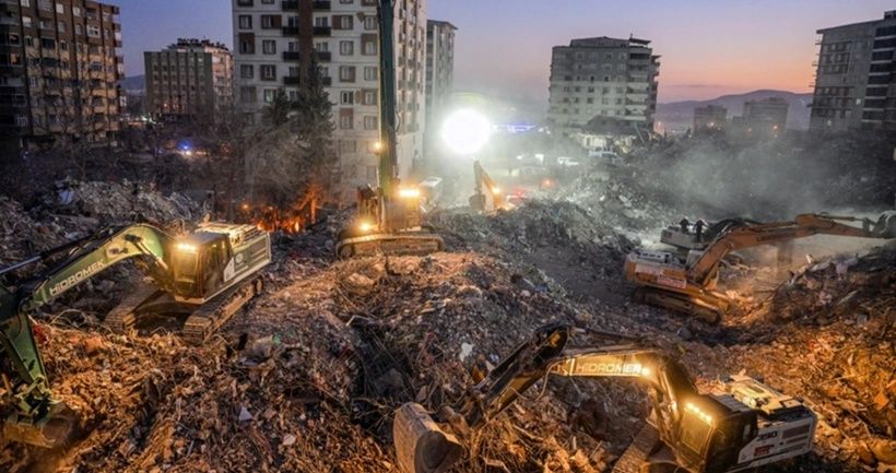 Fay hattında hareketlilik! Naci Görür "7.2 büyüklüğünde deprem bekleniyor" diyerek iki ili uyardı... 3
