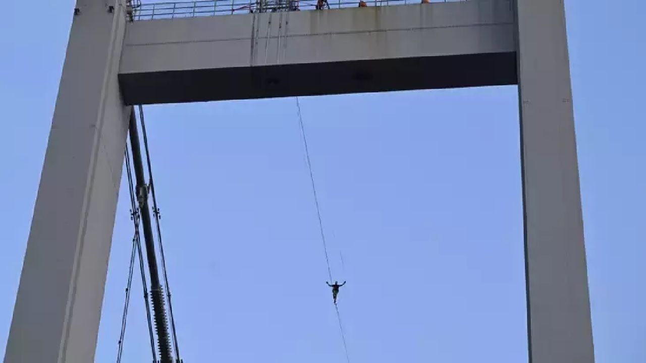15 Temmuz Köprüsü'nde inanılmaz performans: Asya'dan Avrupa'ya ip üzerinde yürüyüş! 6