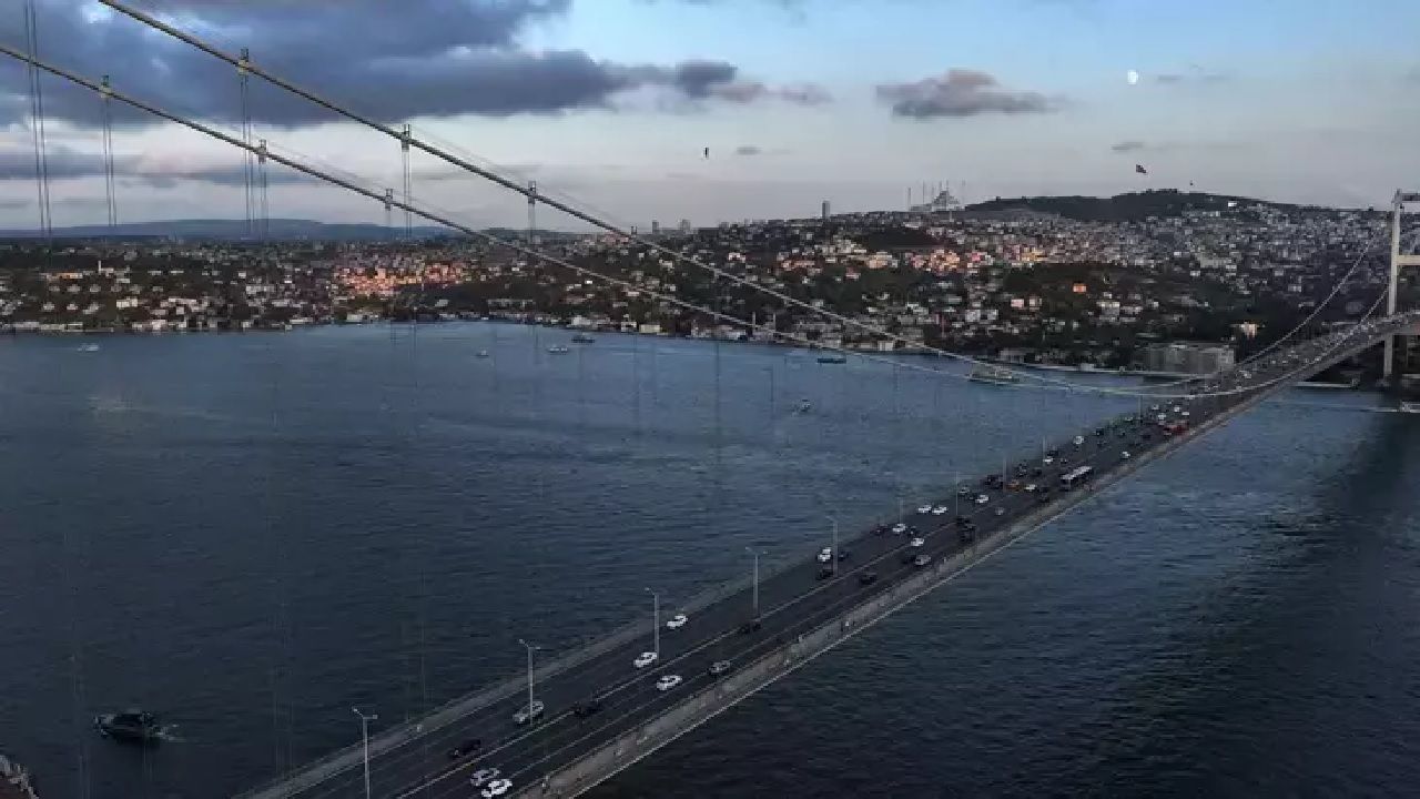 15 Temmuz Köprüsü'nde inanılmaz performans: Asya'dan Avrupa'ya ip üzerinde yürüyüş! 8