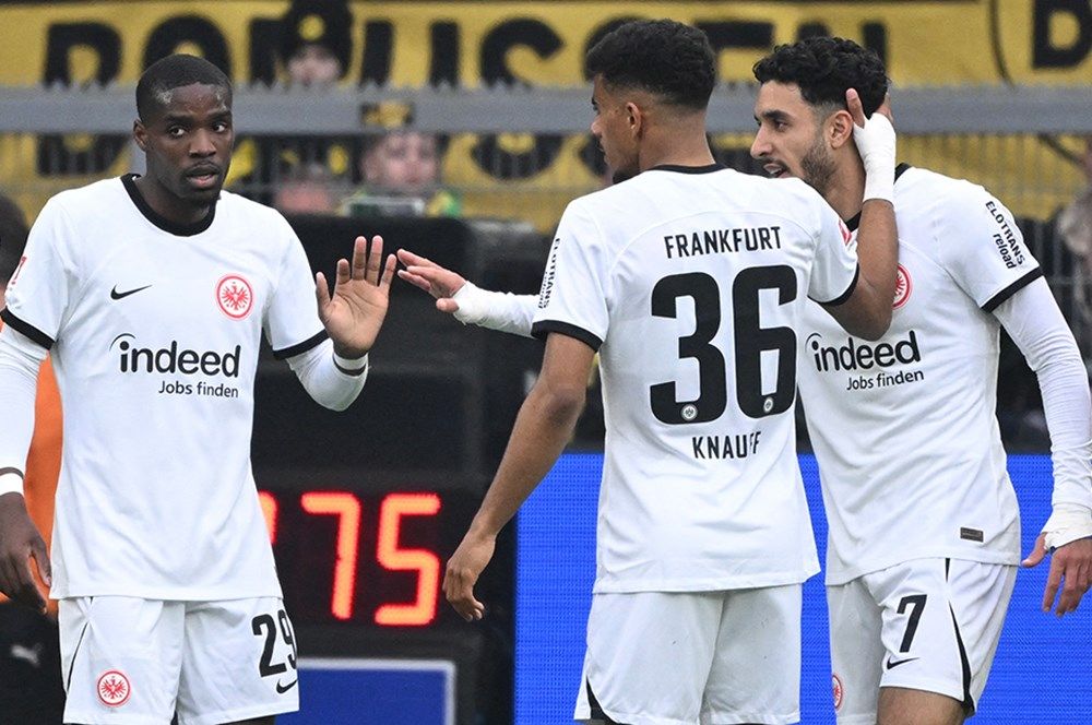 Galatasaray UEFA Avrupa Ligi'nde çeyrek finalde! Fenerbahçe ve Beşiktaş taraftarını kahreden haber geldi: Kupanın favorilerinden biri Cimbom oldu 3