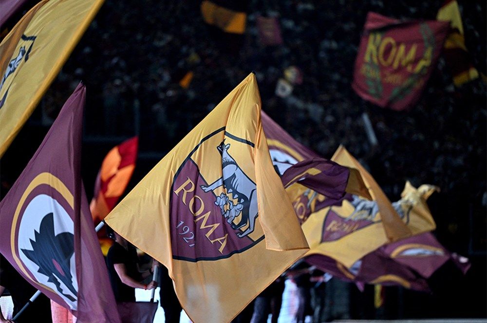 Galatasaray UEFA Avrupa Ligi'nde çeyrek finalde! Fenerbahçe ve Beşiktaş taraftarını kahreden haber geldi: Kupanın favorilerinden biri Cimbom oldu 9