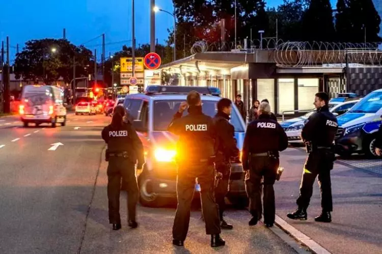 Almanya'dan AB ülkelerini hiçe sayan karar: Denetimler bugün başladı.. 17