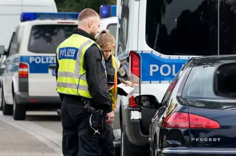 Almanya'dan AB ülkelerini hiçe sayan karar: Denetimler bugün başladı.. 19