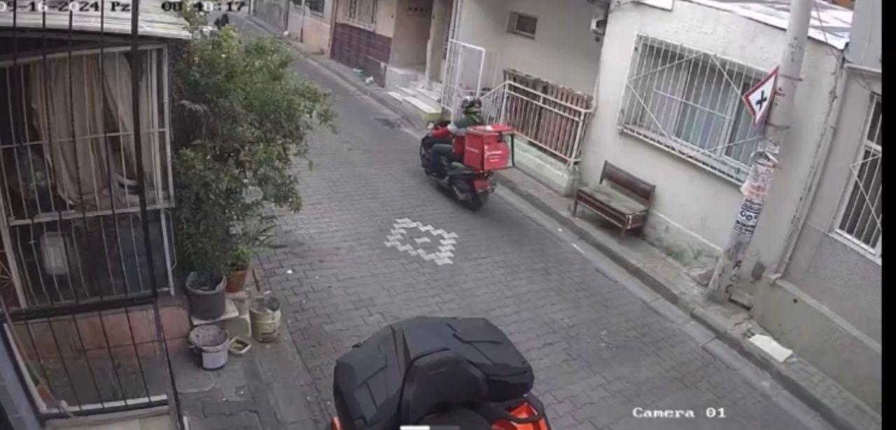 İzmir'de iki kadına tacizde bulunan motokuryeyi arkadaşları önce dövdü sonra polise verdi 1