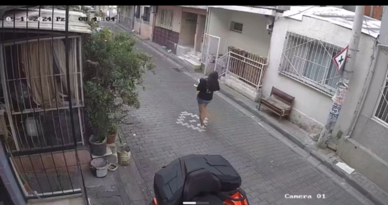 İzmir'de iki kadına tacizde bulunan motokuryeyi arkadaşları önce dövdü sonra polise verdi 2
