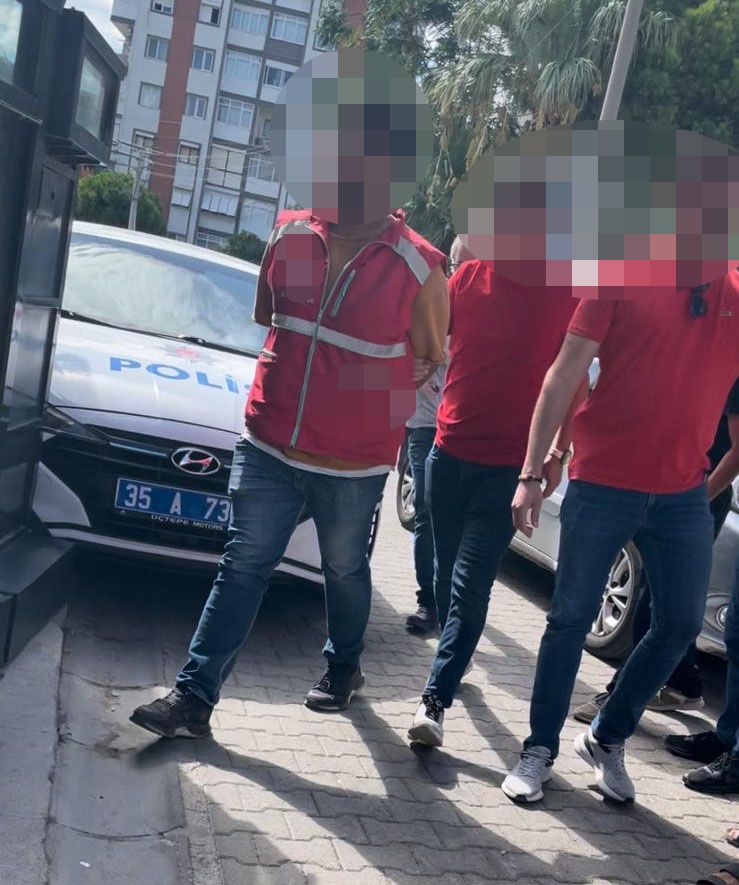 İzmir'de iki kadına tacizde bulunan motokuryeyi arkadaşları önce dövdü sonra polise verdi 6