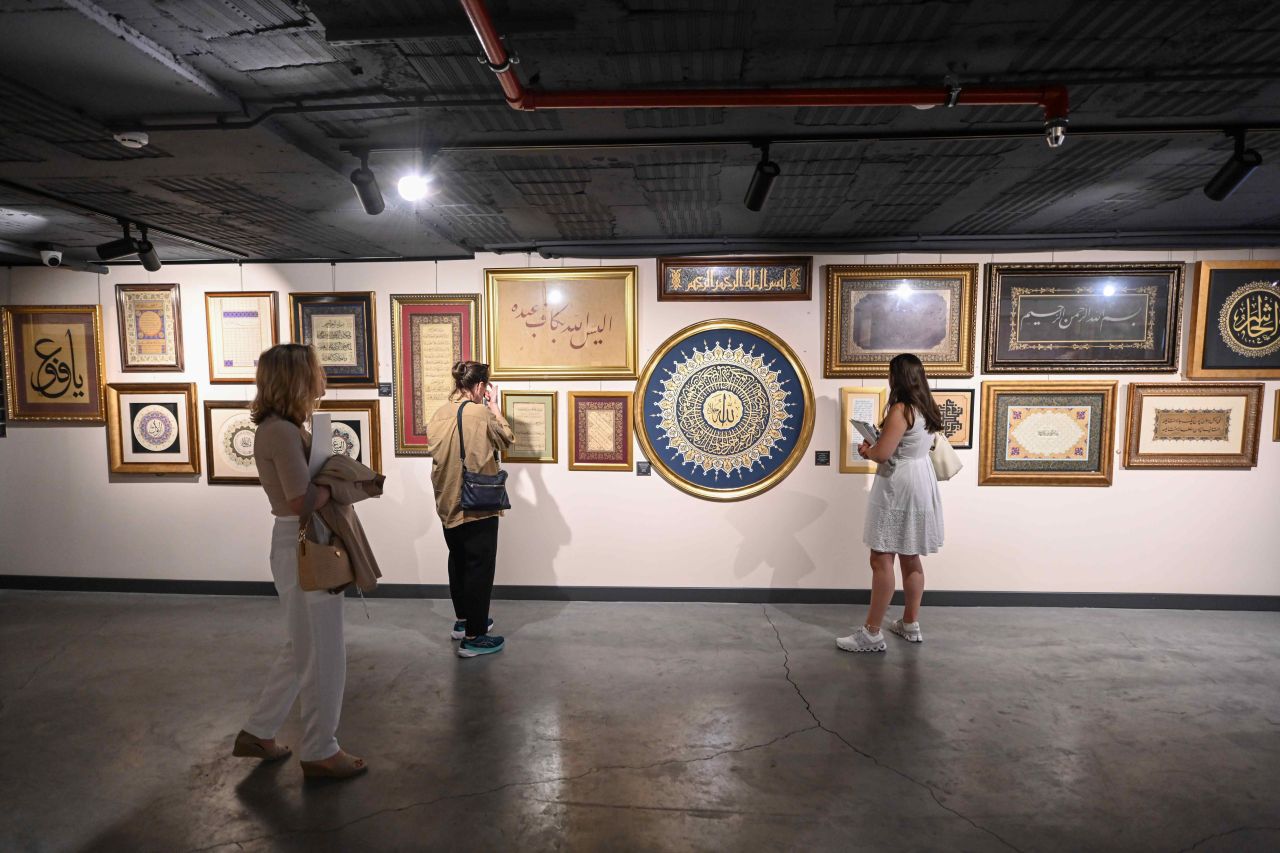 Metropolitan Sanat Müzesi üst yönetimi Yıldız Holding sanat koleksiyonu inceledi 5