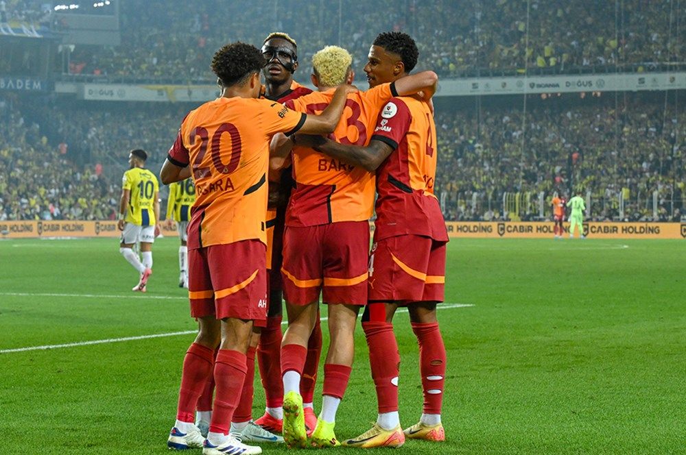 Derbi dünya basınında manşetleri süsledi: "Galatasaray Jose Mourinho ile alay ederek galibiyeti kutladı! Dev maçın kazananı Okan Buruk! Ağlayan Biri..." 9