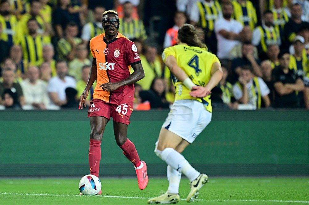 Derbi dünya basınında manşetleri süsledi: "Galatasaray Jose Mourinho ile alay ederek galibiyeti kutladı! Dev maçın kazananı Okan Buruk! Ağlayan Biri..." 3
