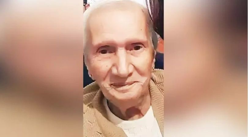 Pankartlarla soykırımı itiraf ettiler! Rumlardan yeni skandal: Acılı Türk kadını Rum yaptılar! 7