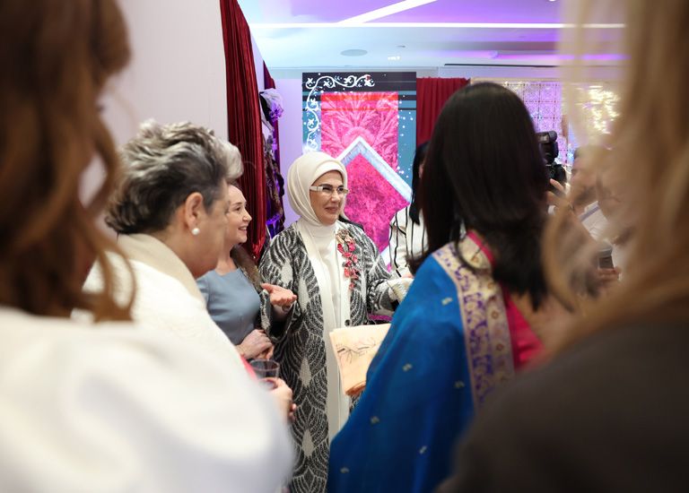 Emine Erdoğan Türk çeyiz geleneğini dünyaya tanıttı, dünya liderlerinin eşleri hayran kaldı 7