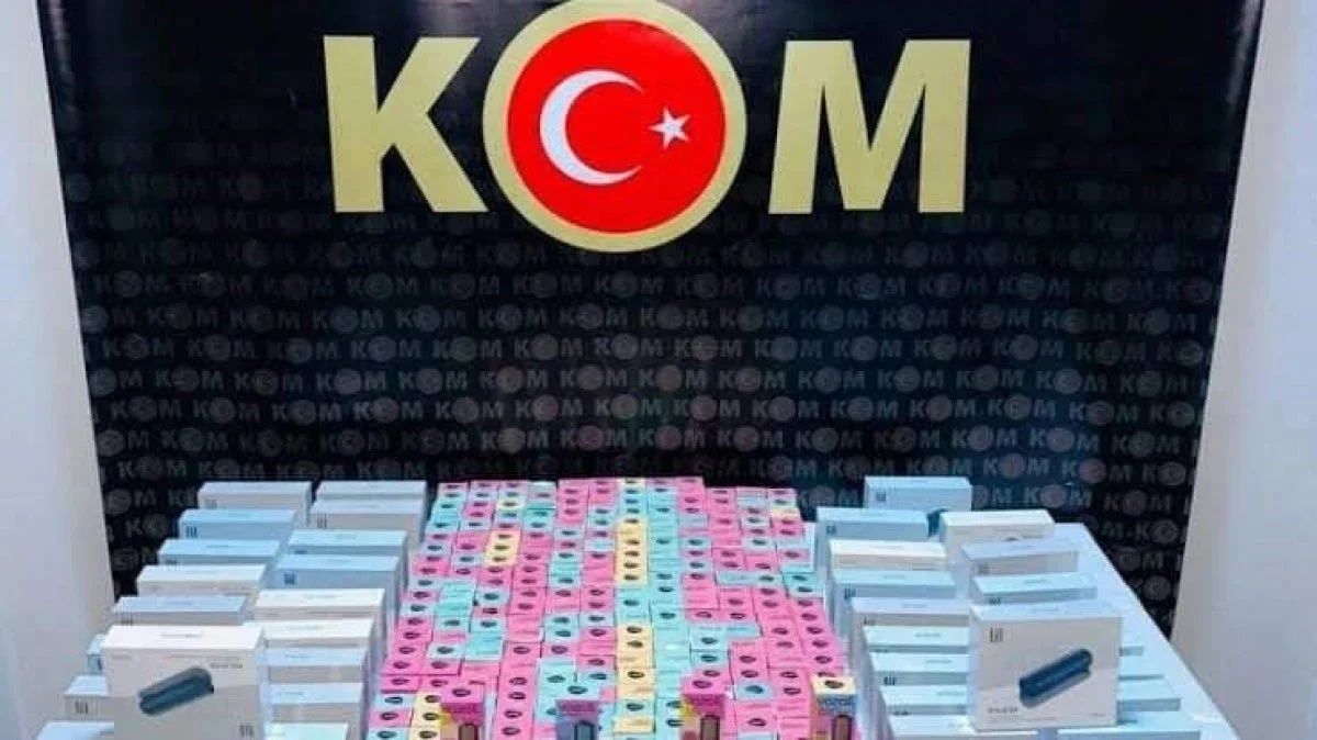 CHP'li vekilin kaçakçılık skandalı! Özgür Özel Ediz Ün'le ilgili ilk kez konuştu! "Tatmin edici buluyorum" 3