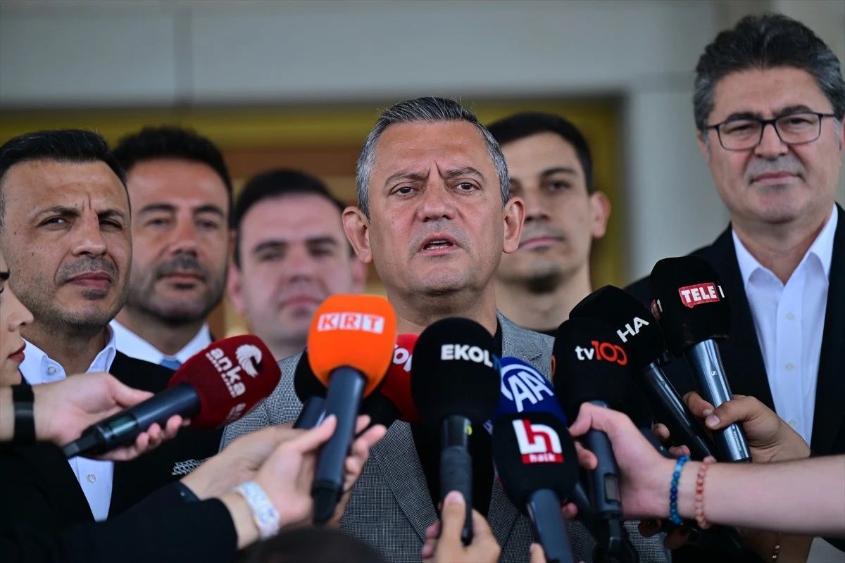 CHP'li vekilin kaçakçılık skandalı! Özgür Özel Ediz Ün'le ilgili ilk kez konuştu! "Tatmin edici buluyorum" 1