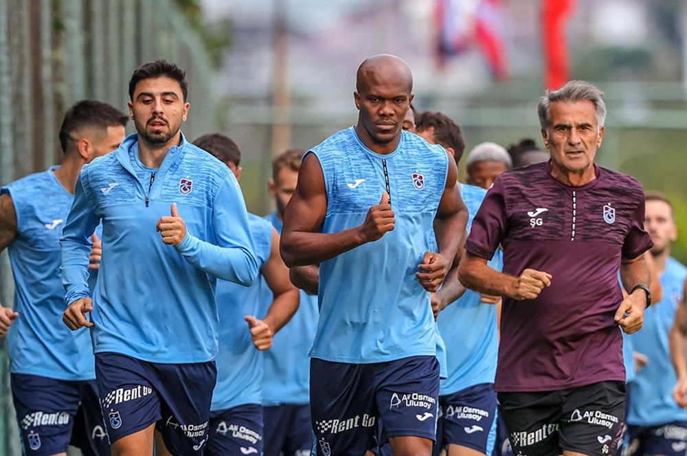 Derbinin sonucu Süper Lig'de tüm dengeleri değiştirdi! Şampiyonluğun favorisi resmen açıklandı: Galatasaray lige damga vuruyor 18
