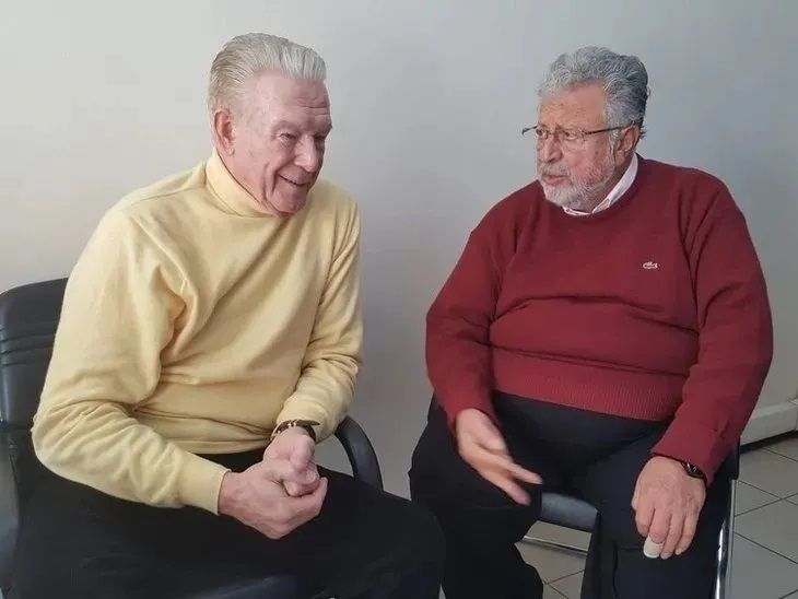 Metin Akpınar'a 10 milyon TL'lik dava! Duygu Nebioğlu, Uğur Dündar'ın Metin Akpınar'a şahitlik yapacağını duyunca çileden çıktı: Bozacının şahidi şıracı 5