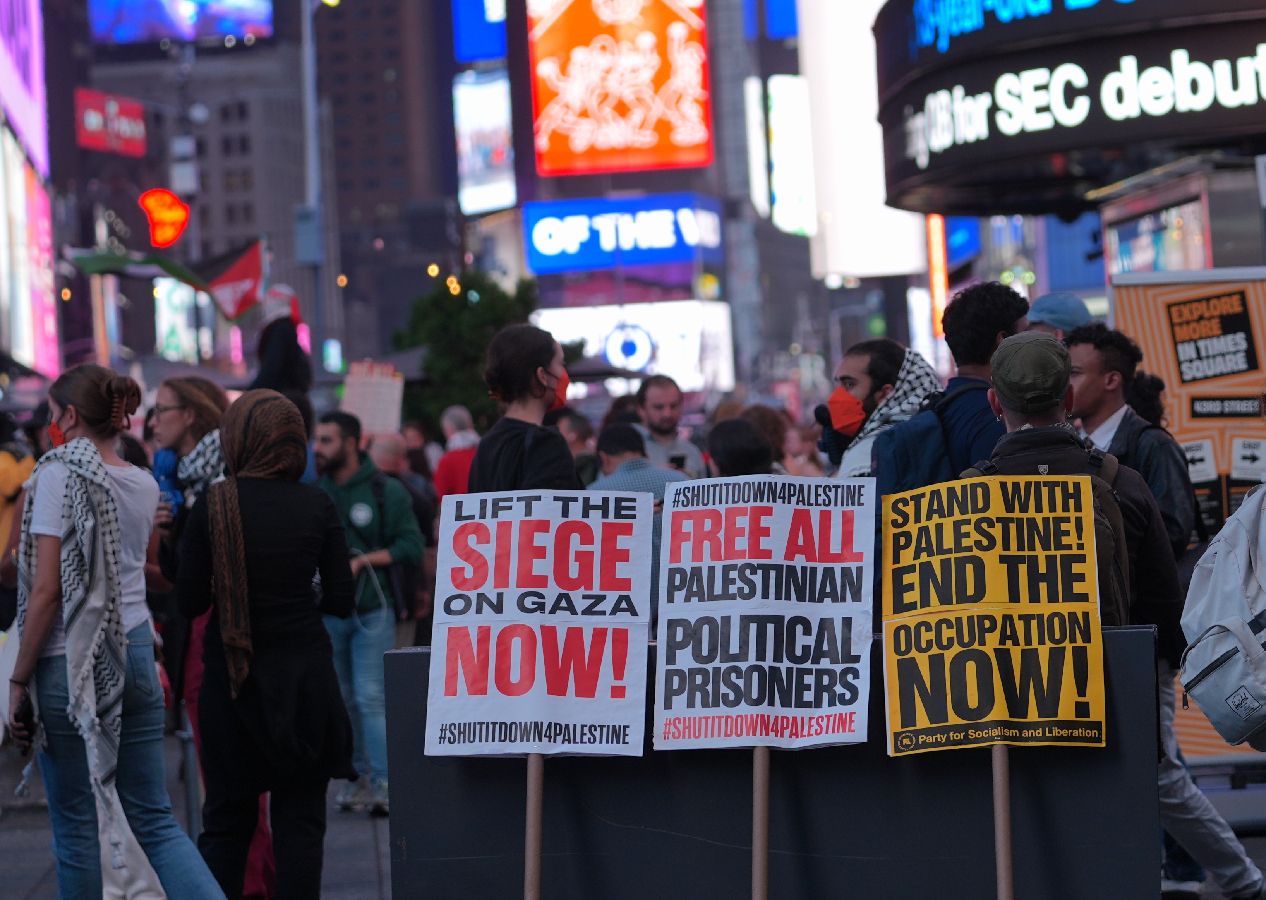 Netanyahu'nun BM'deki konuşması öncesi New York karıştı, yüzlerce kişi protesto gösterisine katıldı 3