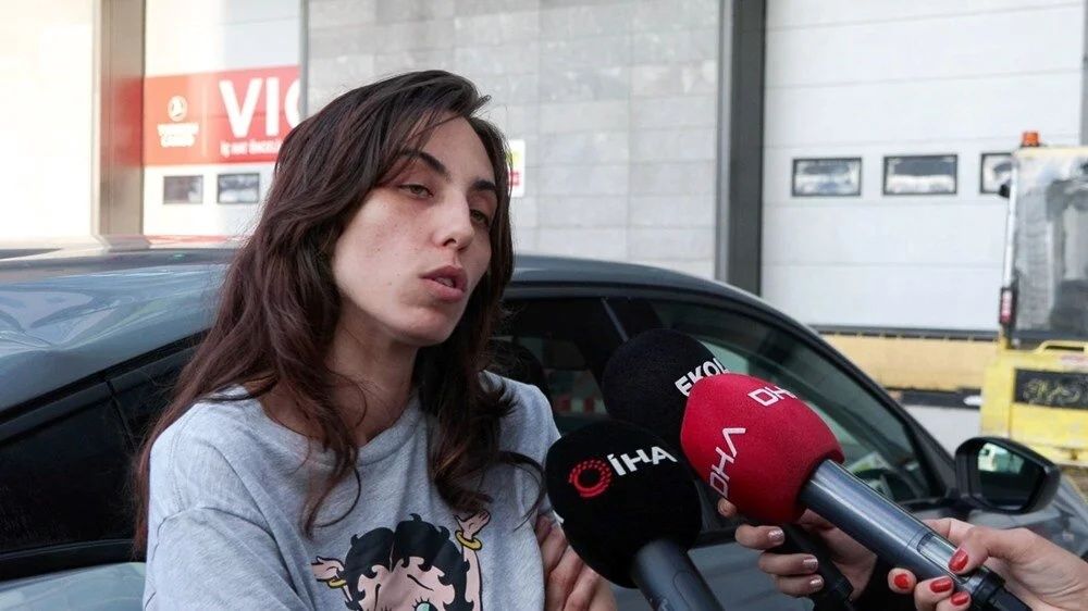 Cenazesi 26 gün sonra Türkiye'ye getirilen Ahu Tuğba son yolculuğuna uğurlandı... Yeşilçam'dan katılan olmadı! 4