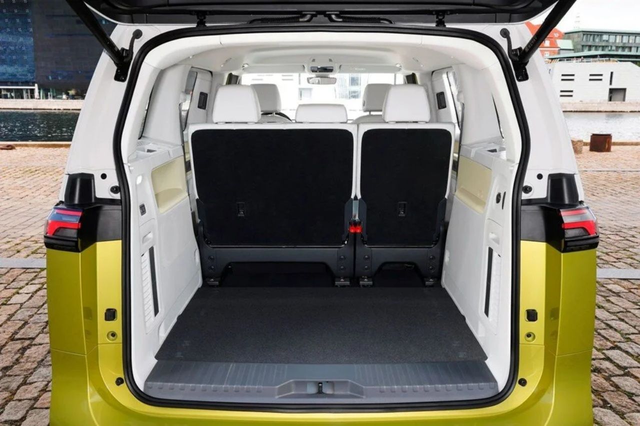 Ekim ayında yollarda! Volkswagen'in elektrikli ticari aracı ID.Buzz Türkiye'de! İşte satış fiyatları 11