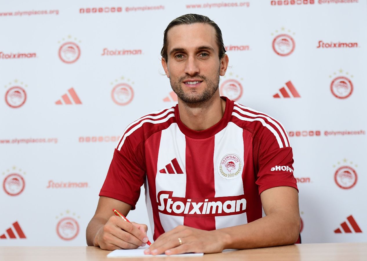 Yunanistan'da bir Türk daha; Yusuf Yazıcı'dan Olympiacos'a 3 yıllık imza 3