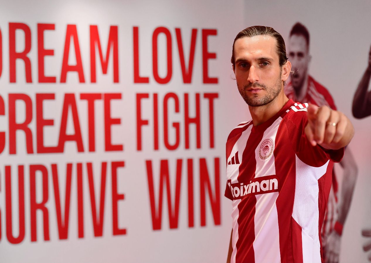Yunanistan'da bir Türk daha; Yusuf Yazıcı'dan Olympiacos'a 3 yıllık imza 4
