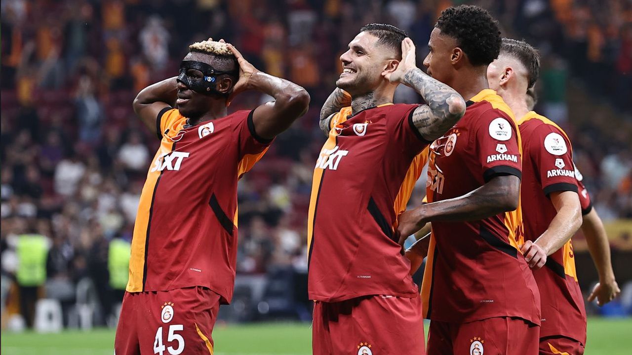 Maç sonrası şok sözler sosyal medyada olay yarattı: “Okan Buruk’un kadro şımarıklığı ve fantezisi Galatasaray’ı yaktı! Aman herkes oynasın, herkesin gönlü olsun kafasından acilen çık Okan Hoca!” 5