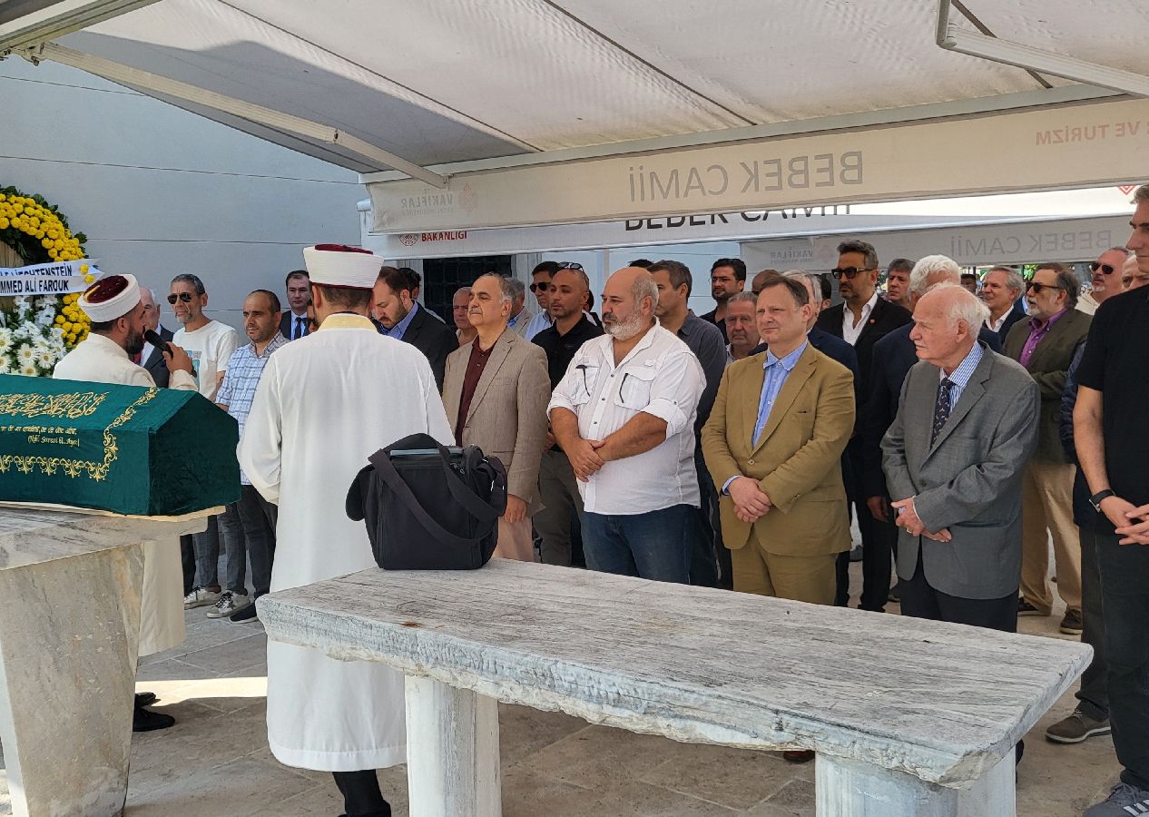 Sultan Vahdettin'in torunu Fazile "Hanımsultan" son yolculuğuna uğurlandı 4