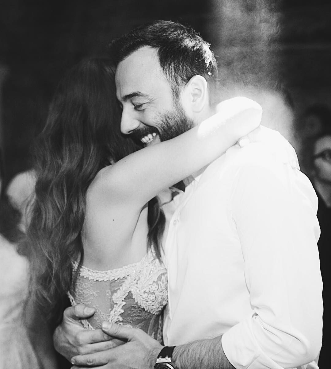 Boşanma iddialarıyla gündeme gelmişti: Bensu Soral ve Hakan Baş evliliklerinin yedinci yıllarını kutladı! 3