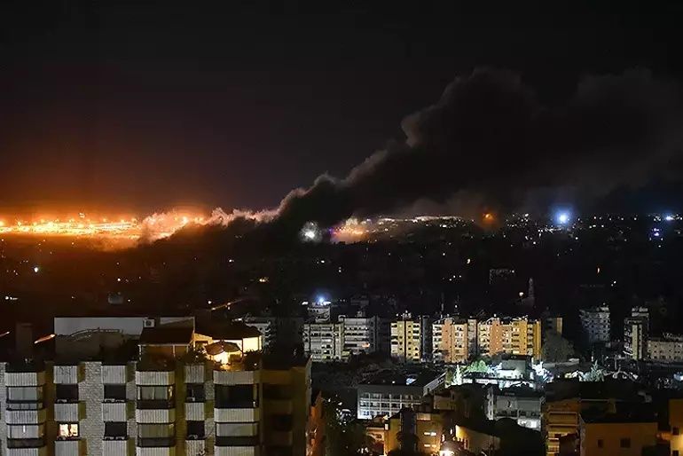 Orta Doğu'da savaş yayılıyor! İsrail hava harekatlarının ardından Lübnan'a karadan işgal başlattı! İşte ateş hattında son gelişmeler... 3
