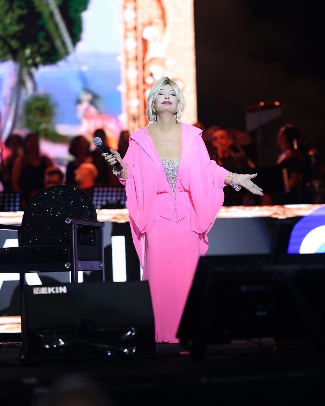 Emel Sayın'dan Burcu Biricik itirafı! 3