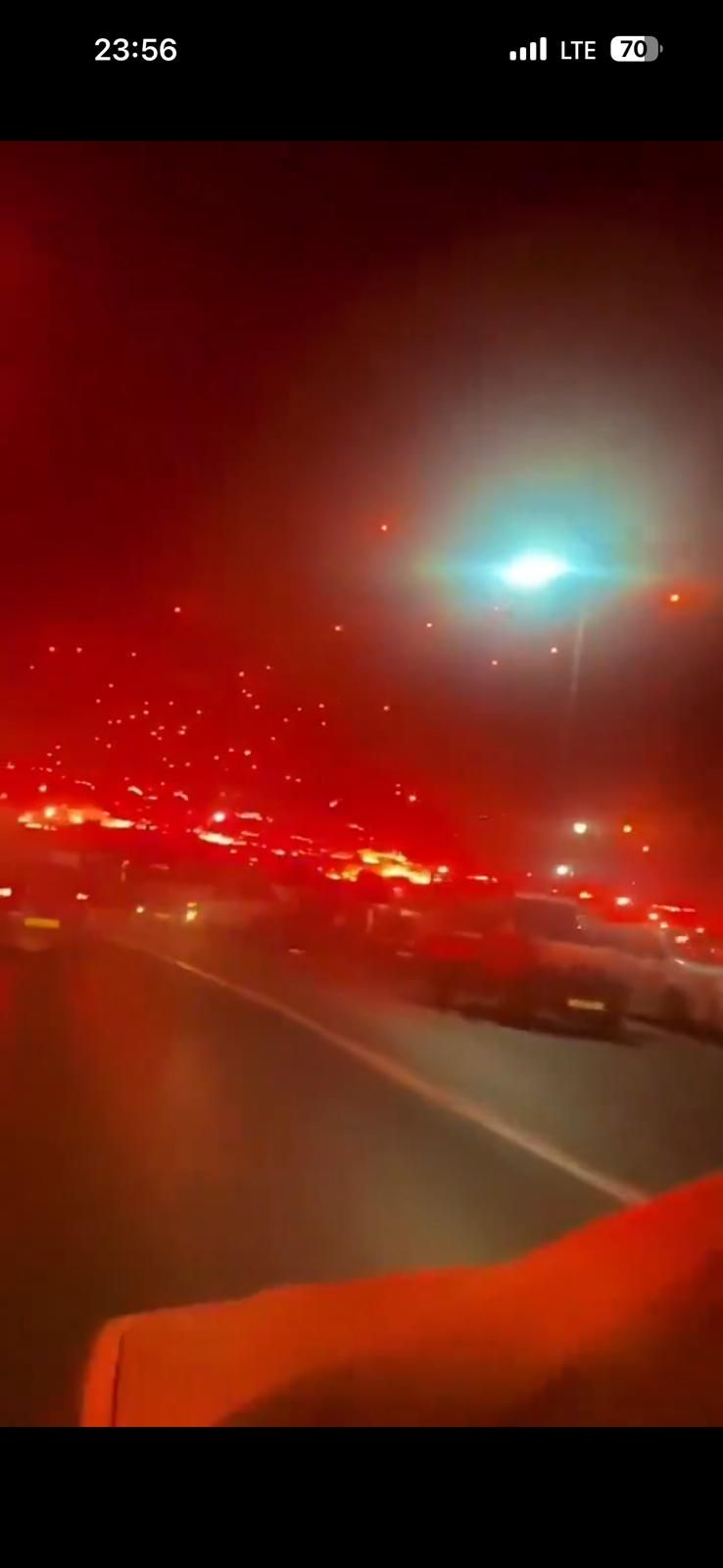 İran böyle saldırdı: İsrailliler dehşet içinde çığlık çığlığa kaçtı! Tüm dünya bu görüntülerle şoka girdi! 13