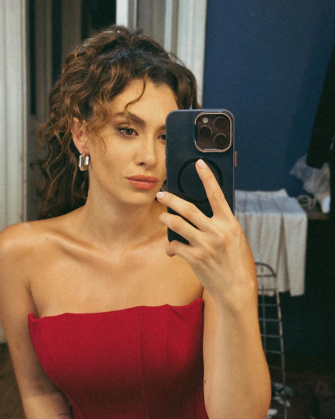 Hande Doğandemir'den kötü haber! Apar topar hastaneye kaldırıldı 3