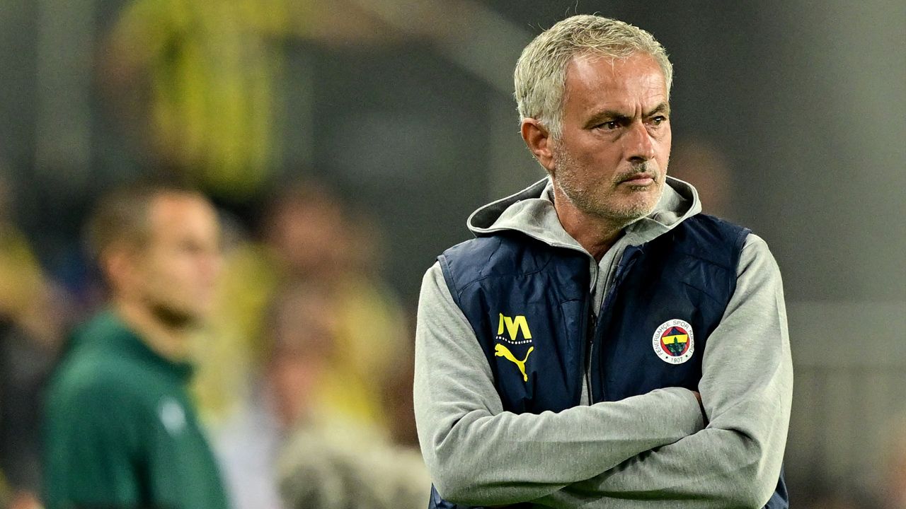 Fenerbahçe'nin Twente maçı ilk 11'i belli oldu! Jose Mourinho'nun İrfan Can Kahveci inadı sonunda kırıldı: Taraftarların istediği oldu, Milli yıldız sahaya çıkıyor 2