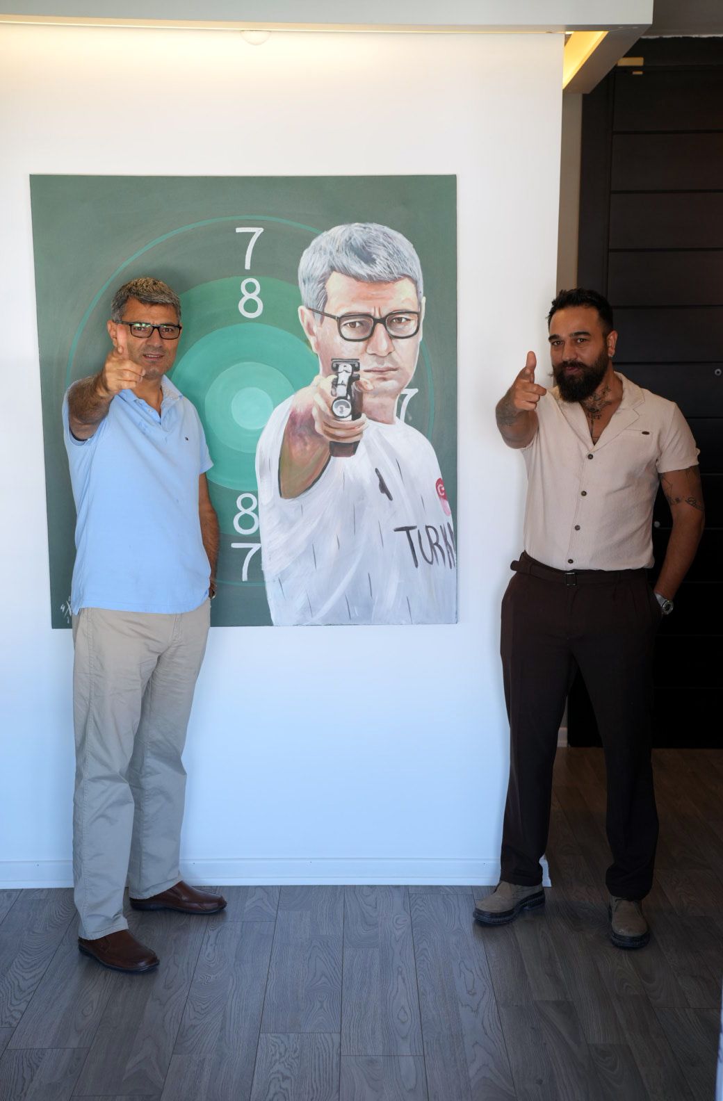 Yusuf Dikeç canlı yayında 12'den vurmaya çalışacak, tablonun tüm geliri depremzedelere 1