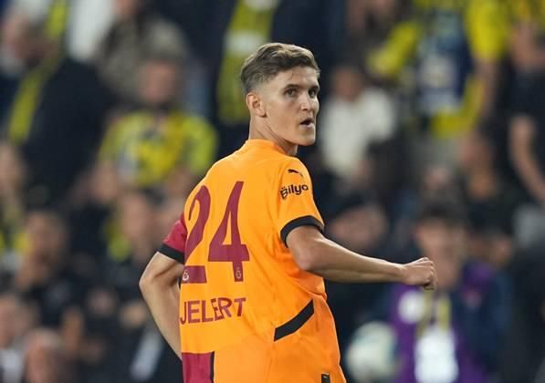 Galatasaray’a ocak ayında 13 milyon euroluk sağ bek geliyor! Hoca Elias Jelert’in üzerini çizdi, İtalyan devinin kaptanı transfer ediliyor: Taraftar rahat bir nefes alacak… 3