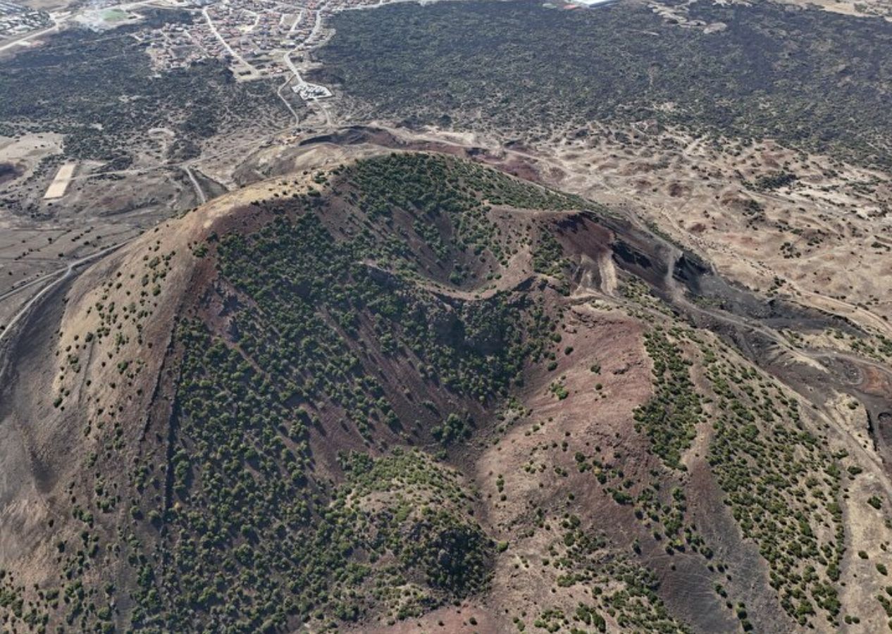 Manisa'nın Kula ilçesinde yanardağ püskürme riski keşfedildi; farklı derinliklerinde 8 magma odası var 10