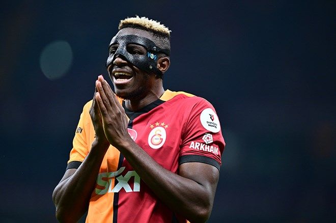 4 maçta 2 gol 4 asist yapan Victor Osimhen'in değeri 25 milyon euro düşürüldü, 11 maçta tek gol atan Youssef En-Nesyri'nin değeri 22 milyon euroya çıkarıldı! Galatasaray taraftarını çıldırtan güncelleme 1