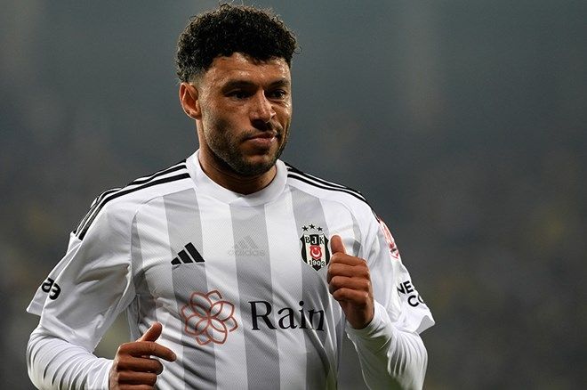 4 maçta 2 gol 4 asist yapan Victor Osimhen'in değeri 25 milyon euro düşürüldü, 11 maçta tek gol atan Youssef En-Nesyri'nin değeri 22 milyon euroya çıkarıldı! Galatasaray taraftarını çıldırtan güncelleme 2