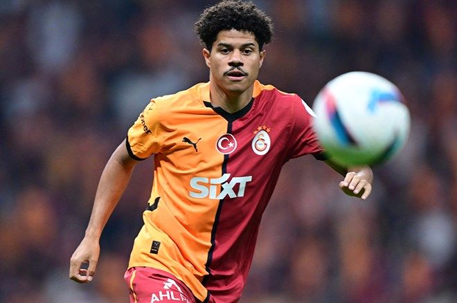 Sezona fırtına gibi giren Yunus Akgün'ün değeri 1.5 milyon euro arttı, forma yüzü görmeyen Elias Jelert'in değeri 8 milyon euro oldu! İşte değeri en çok artan Süper Lig oyuncuları 7