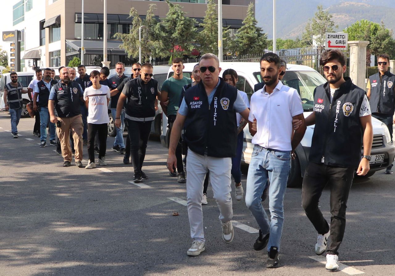 Kasiyer Merve Acar'ın katilinin annesinden kan donduran sözler: İyi ki yapmışlar ellerine kollarına sağlık 4