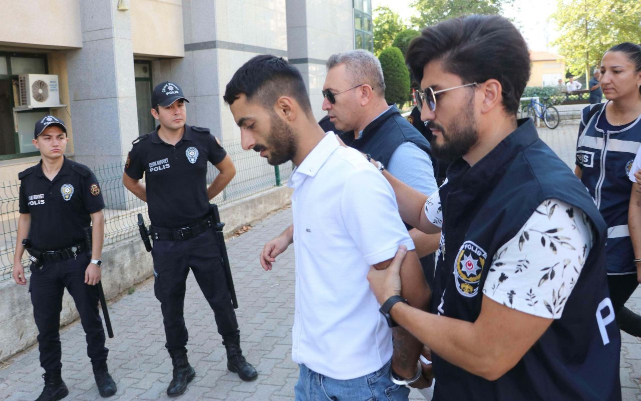 Kasiyer Merve Acar'ın katilinin annesinden kan donduran sözler: İyi ki yapmışlar ellerine kollarına sağlık 3