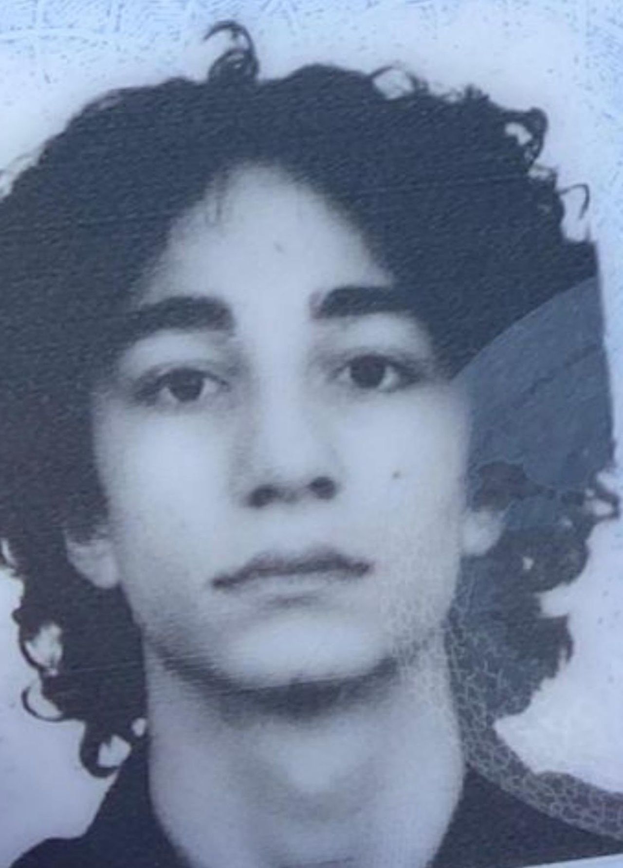 Fatih'te iki kadın vahşice katledildi! Akıllara Uraz Kaygılaroğlu'nun sergi için verdiği pozlar geldi! Sosyal medya ayağa kalktı 3