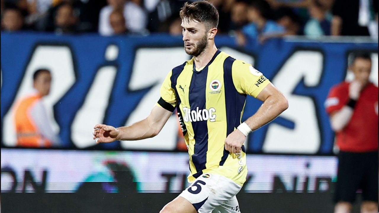 Kerem Aktürkoğlu'na hayran kalan Benfica bu sefer de Fenerbahçe'nin yıldızını kapıyor! 10 milyon euroya bu işi bitirmek istiyorlar: Taraftarlar endişeli 3