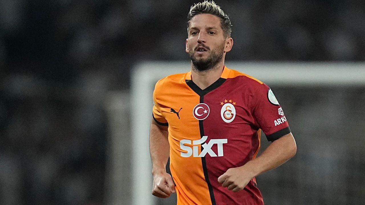 Güle güle Dries Mertens! İtalyan basını resmen duyurdu: Galatasaray'a dünyaca ünlü yıldız geliyor! 20 milyon euro piyasa değeri bulunuyor 1