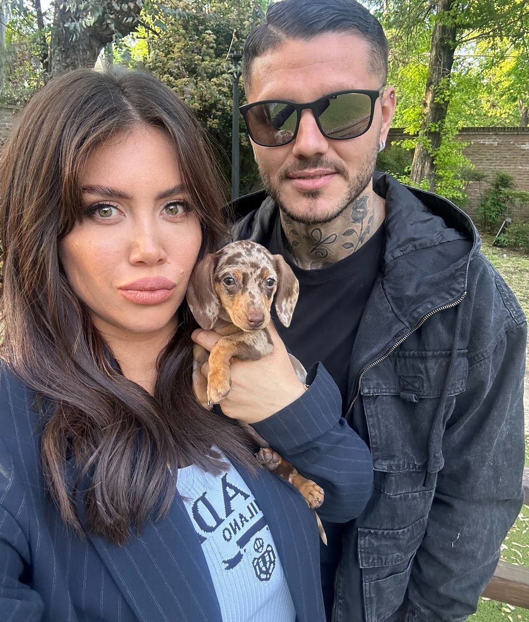 Ayrılığın eşiğinden dönen Wanda Nara ve Icardi'den aşk pozu! 4