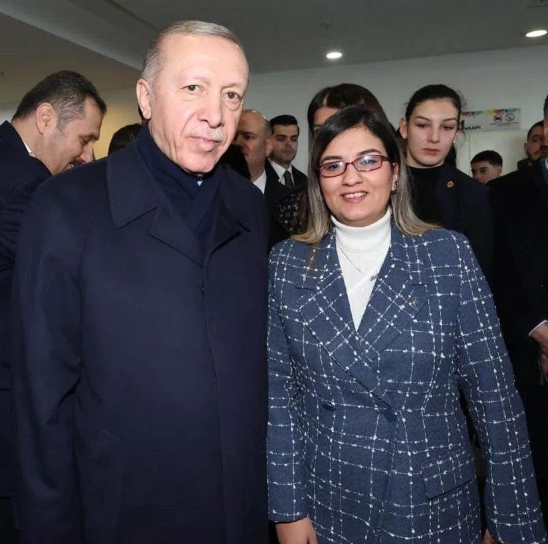 AK Parti'de Betül yası: Ankara Gençlik Kolları Üyesi Betül Önderoğlu feci kazada can verdi 5