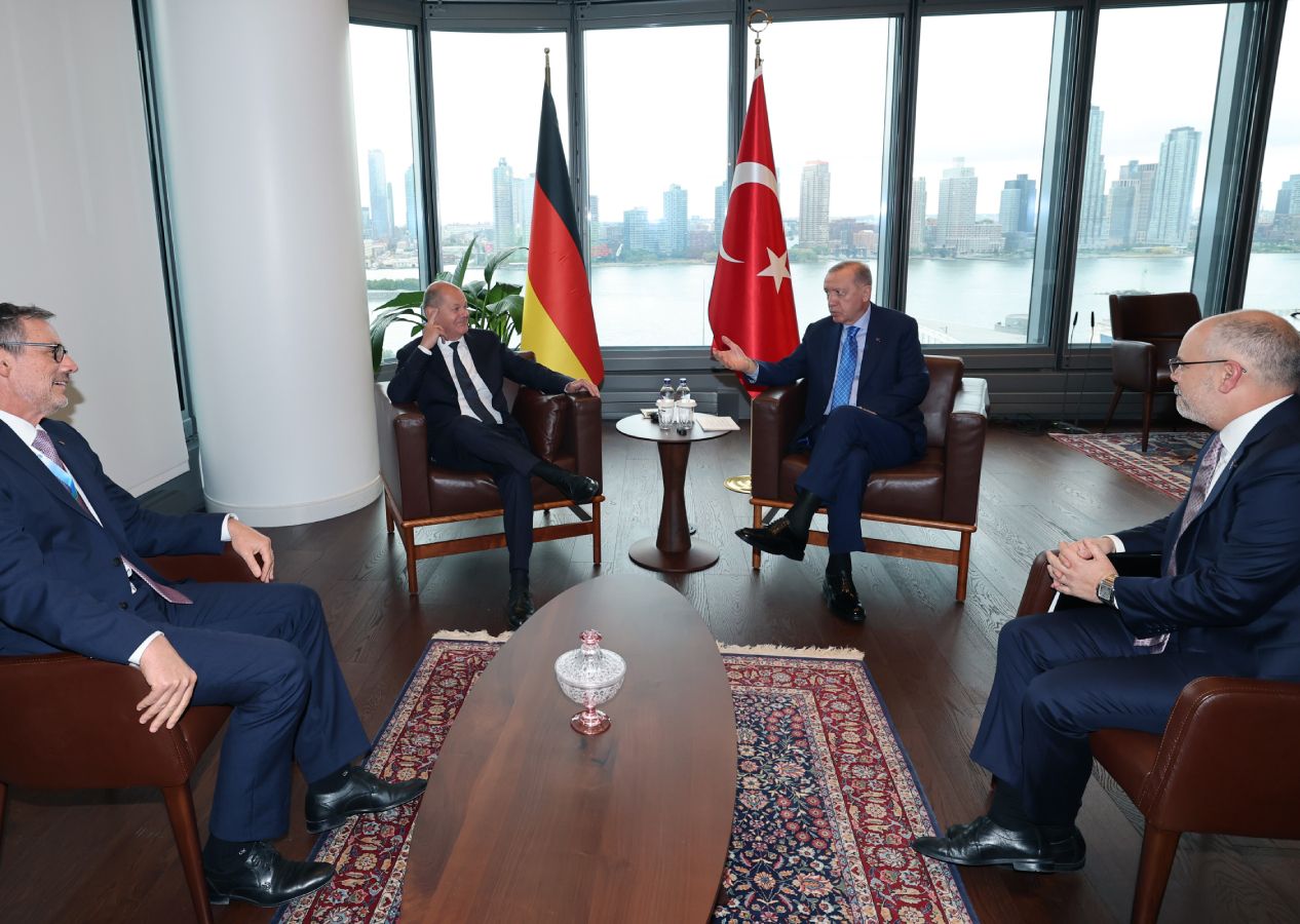 Olaf Scholz'la bir görüşme daha; Cumhurbaşkanı Erdoğan 19 Ekim'de Almanya Başbakanı'nı ağırlayacak 4